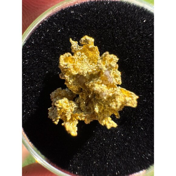 California Native Gold Crystal - 0.97 grams - Picture 3 of 7